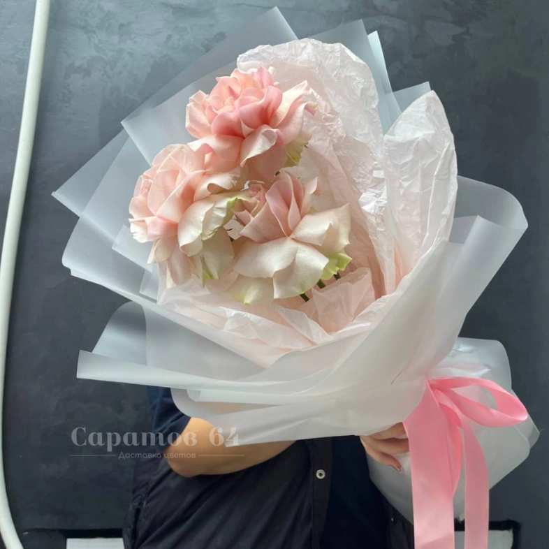 Букет из розовых французких роз