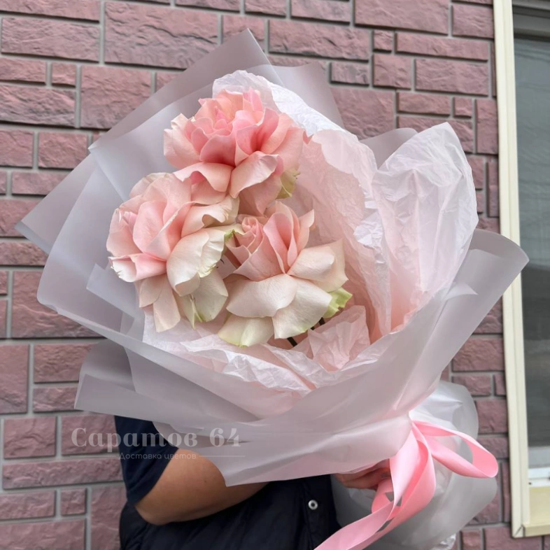 Букет из розовых французких роз