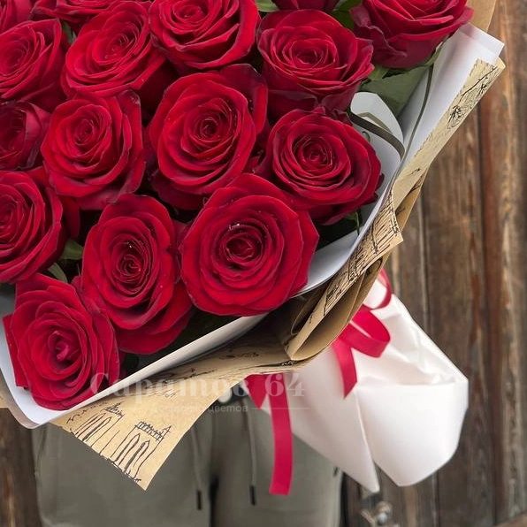 Букет из 25-ти красных роз &laquo;Королевский&raquo;