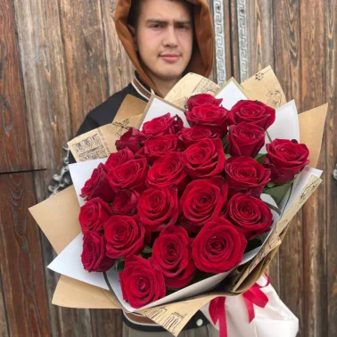 Букет из 25-ти красных роз «Королевский»