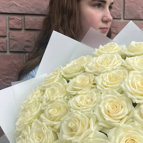 Букет из 25-ти белых роз &laquo;Роскошь чистоты&raquo;
