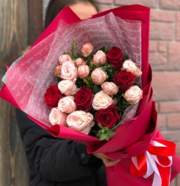 Букет из роз «страсть и нежность»