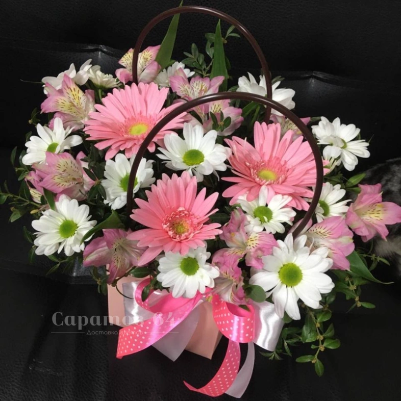 Композиция в сумочке &laquo;Розовое настроение&raquo;