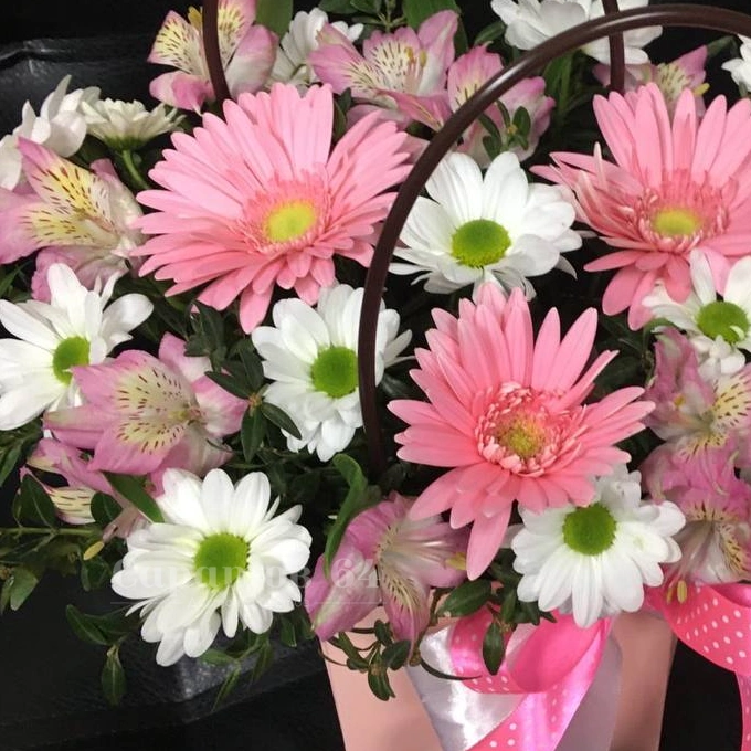 Композиция в сумочке &laquo;Розовое настроение&raquo;