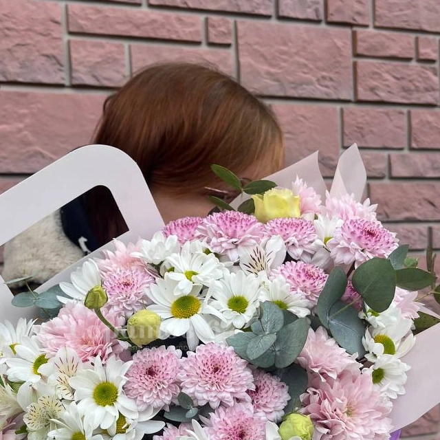 Цветы в коробке &laquo;Нежное очарование&raquo;