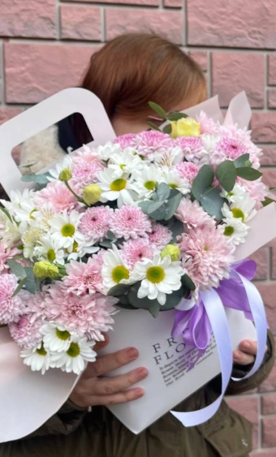 Цветы в коробке «Нежное очарование»