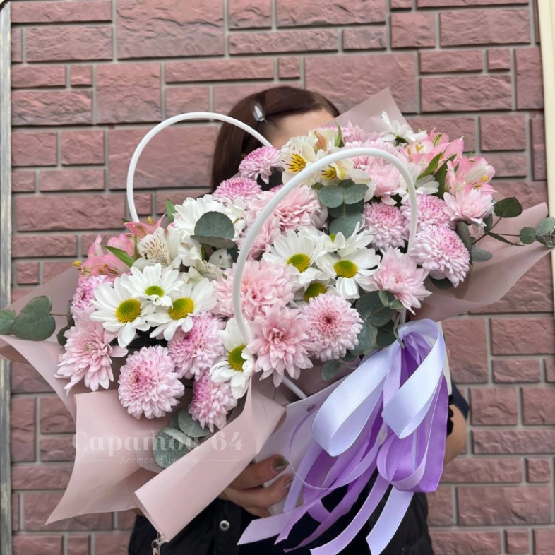 Цветы в коробке &laquo;Нежное очарование&raquo;