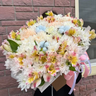 Цветочная композиция «персиковый крем»