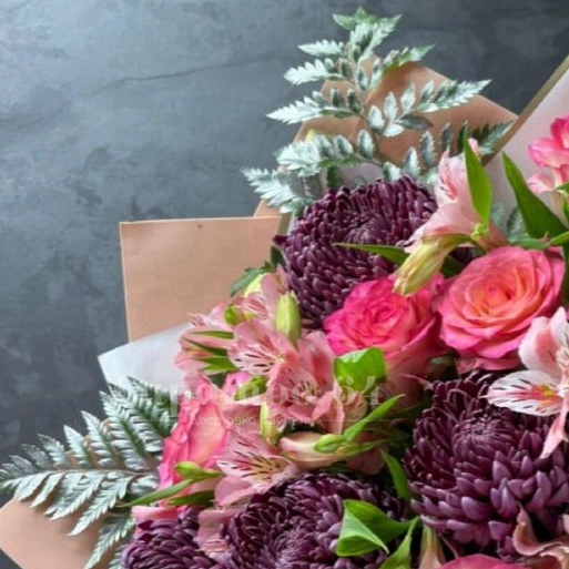 Розовый букет