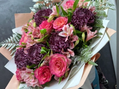 Розовый букет