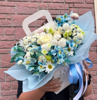 Цветочная композиция «зимнее небо»