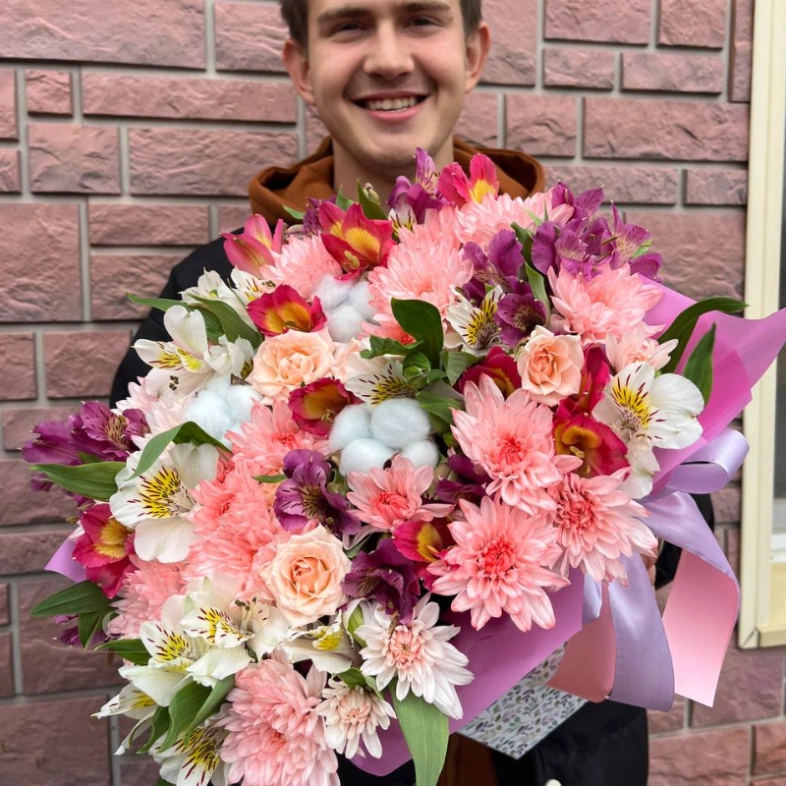 Букет в коробке &laquo;летняя трапеция&raquo;