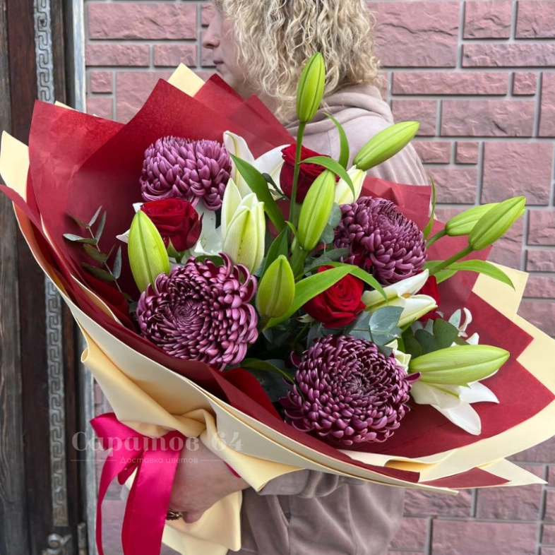 Букет с лилиями и хризантемой &laquo;магический аромат&raquo;