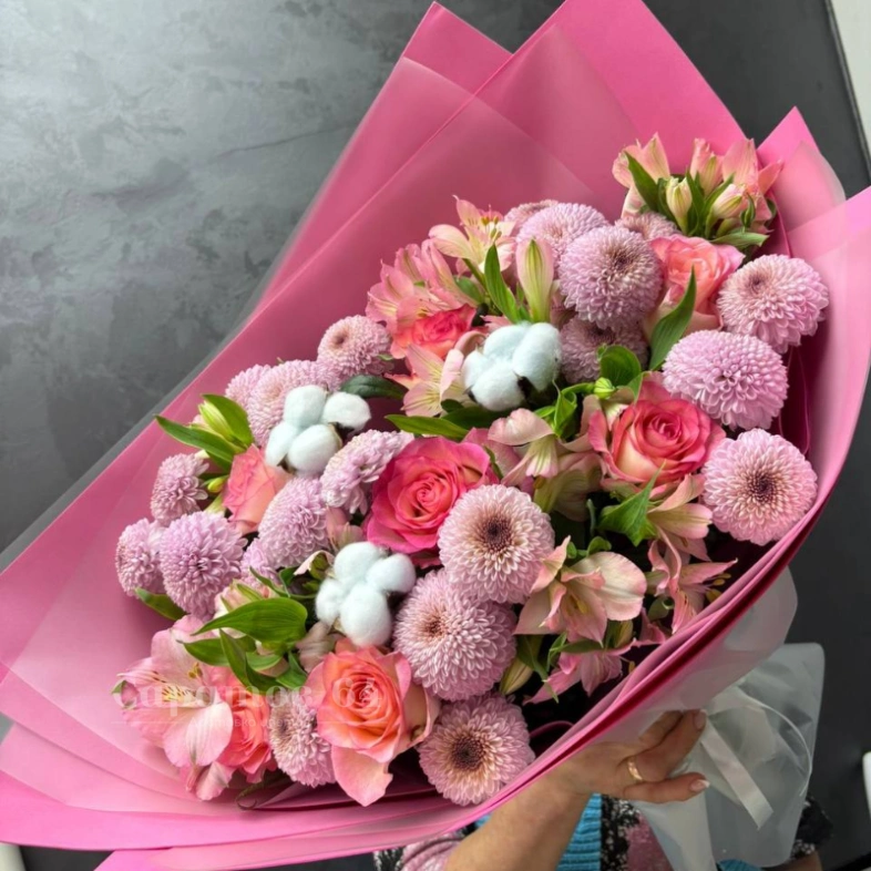 Букет с розами, хризантемами и альстромериями &laquo;облако счастья&raquo;