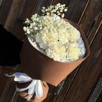 Букет из гвоздики «безе»