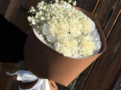 Букет из гвоздики «безе»