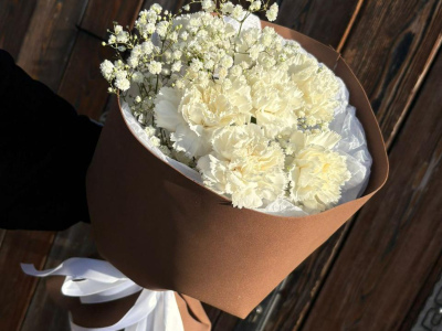 Букет из гвоздики «безе»