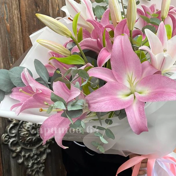 Букет из лилий &laquo;Династия&raquo;