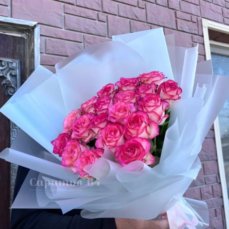 Букет 17 розовых роз