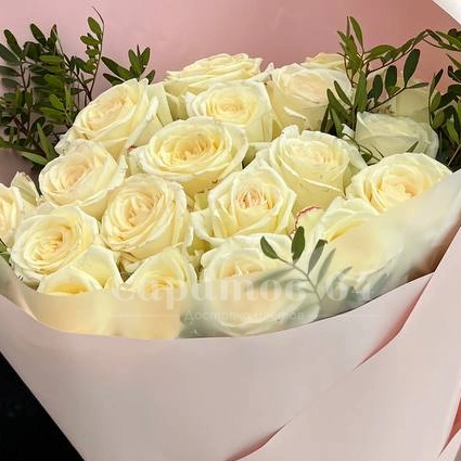 Букет &laquo;19 белых роз&raquo;