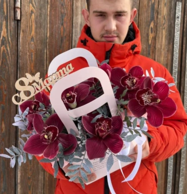 Композиция 7 шт орхидей цимбидиум