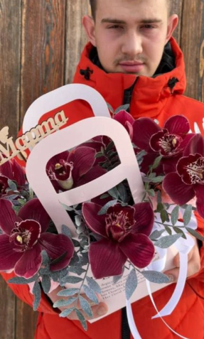 Композиция 7 шт орхидей цимбидиум