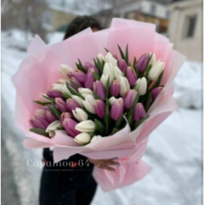 Нежный микс из 55 тюльпанов