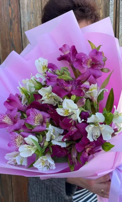 Букет из 7 альстромерий 
