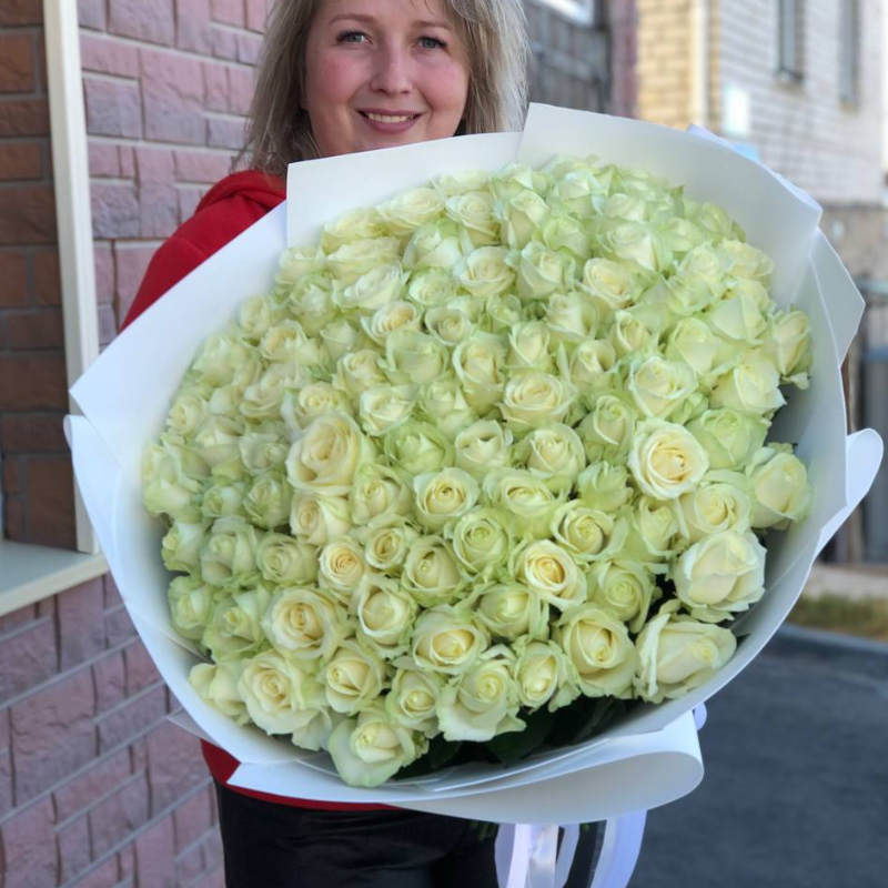 Букет «101 белая роза»