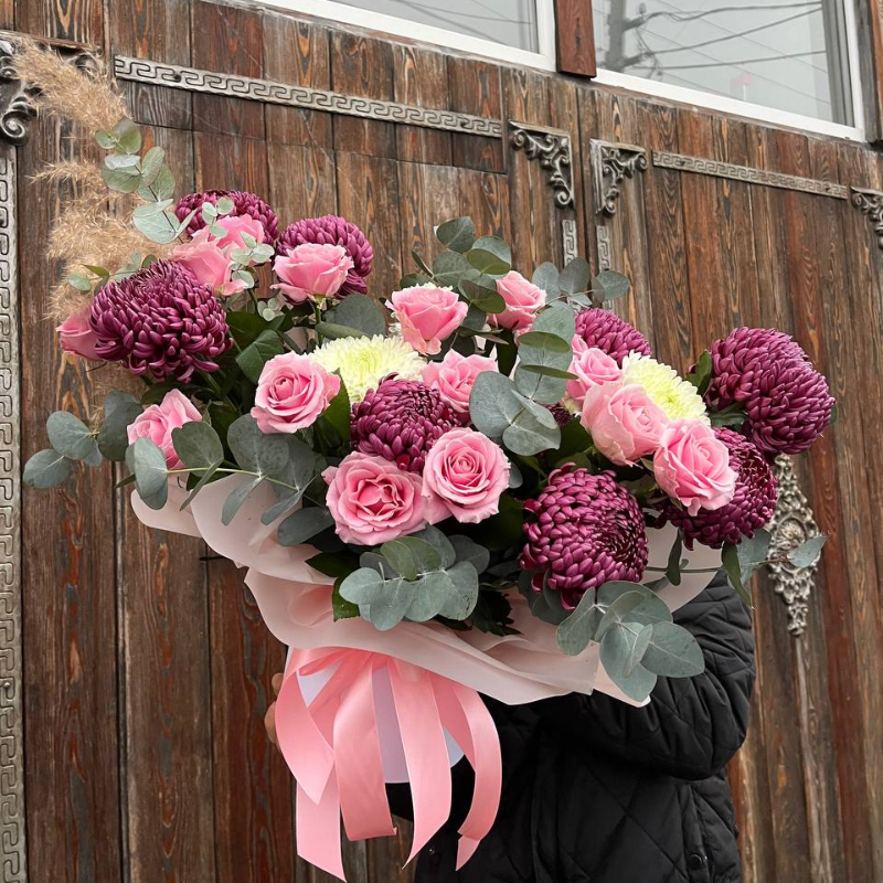 Композиция в шляпной коробке «восторг»